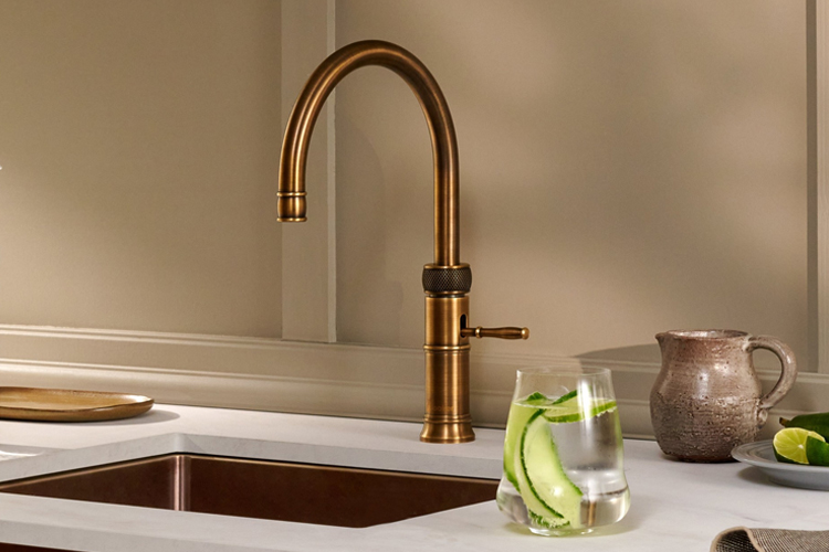 Sink & Taps